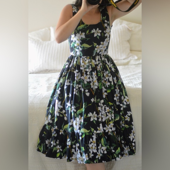 Dolce & Gabbana floral cotton poplin dress size 38 fits SMALLER! - Picture 1 of 11